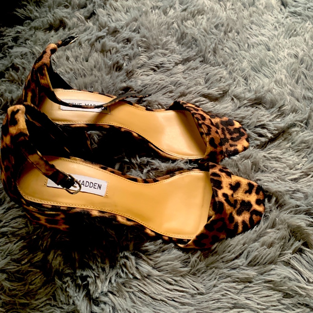 Steve Madden leopard print sandals . Light wear